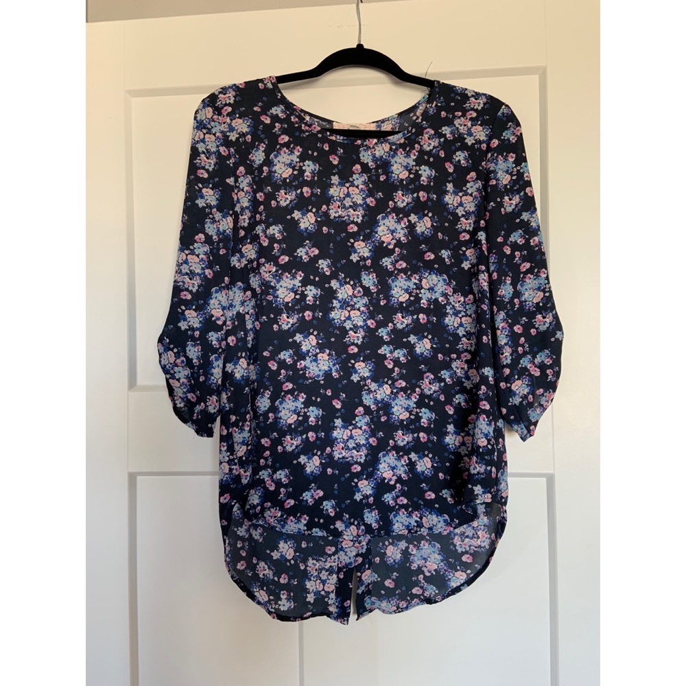 Floral quarter sleeve shirt